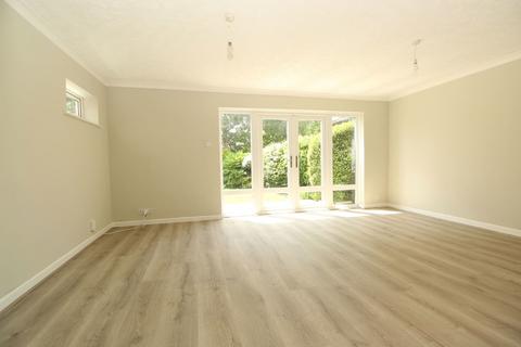 3 bedroom detached house for sale, Bridge Farm Square, Congresbury