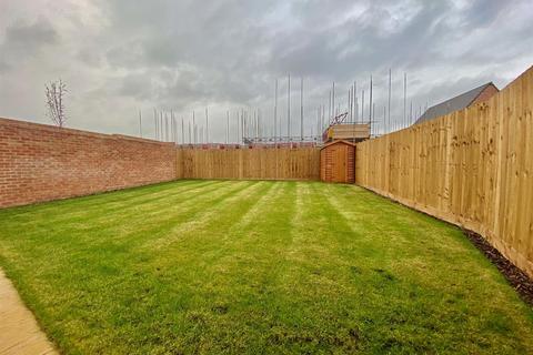 3 bedroom terraced house for sale, Sheerness Way, Hampton Beach, Peterborough