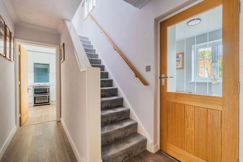 undefined, Barrows Close, Churchill