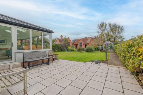 undefined, Barrows Close, Churchill