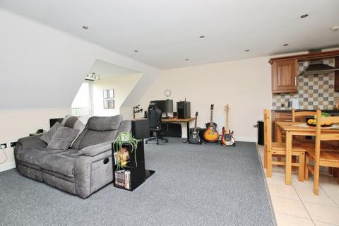 2 bedroom flat for sale, Lincoln, Lincolnshire, LN5