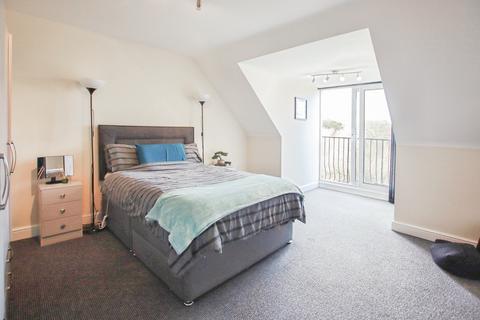 2 bedroom flat for sale, Lincoln, Lincolnshire, LN5