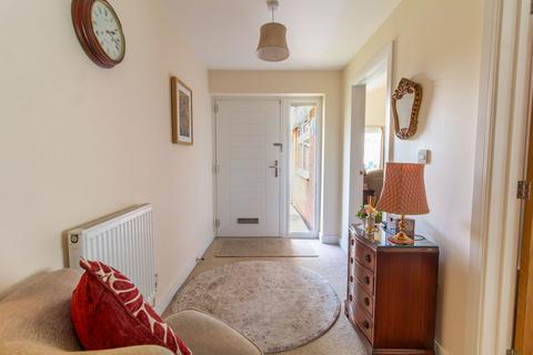 undefined, Elm Close, Yatton