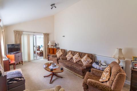 undefined, Elm Close, Yatton