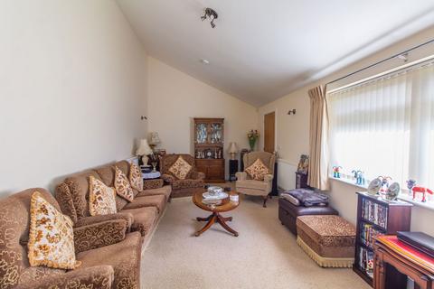 1a Elm Close, Yatton, Bristol, BS49 4EL