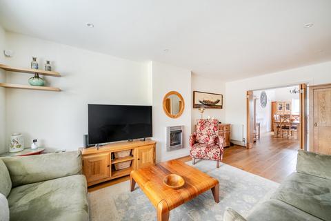 undefined, New Inn Lane, Guildford, GU4