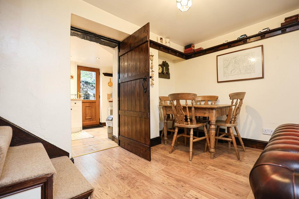 Dining Lounge