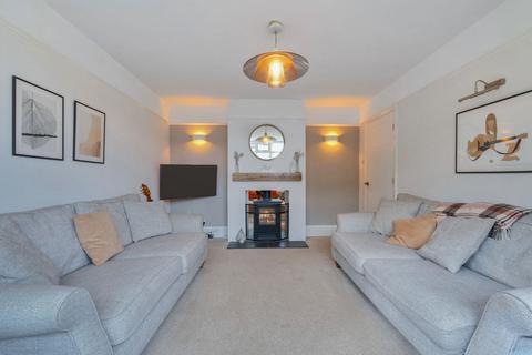 19 Barrows Road, Cheddar, BS27 3AY