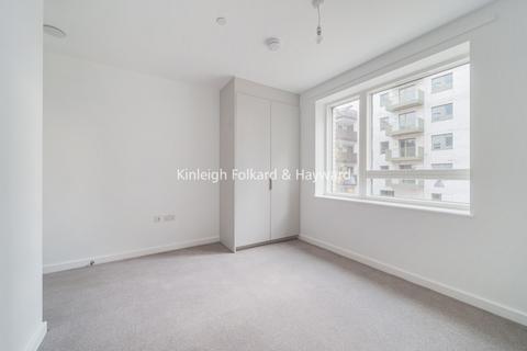 3 bedroom flat to rent, Tide Street, Barking, IG11