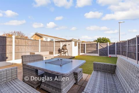 undefined, Farnes Avenue, Wickford SS12