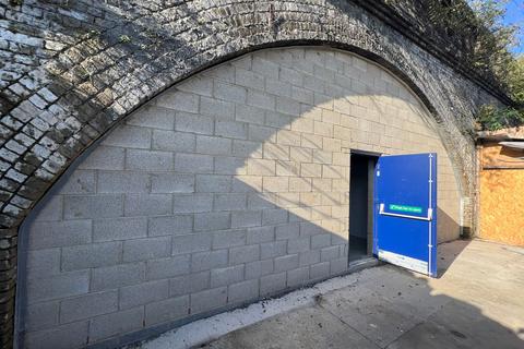 Distribution warehouse to rent, 364-368 Winchelsea Rd London E7 0AQ