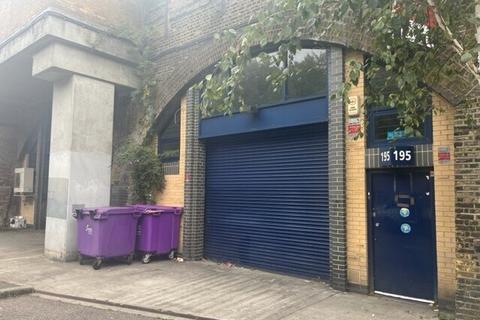 Distribution warehouse to rent, Carlisle Ln London SE1 7LH