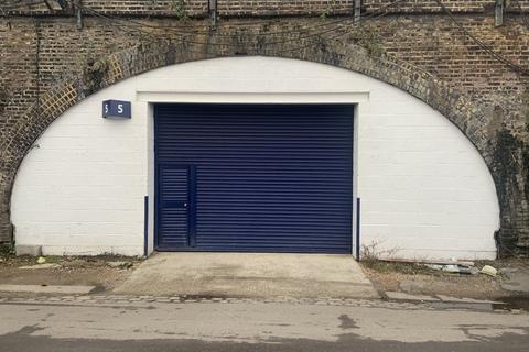 Warehouse to rent, Arch 3-5 Culvert Pl London SW11 5AY