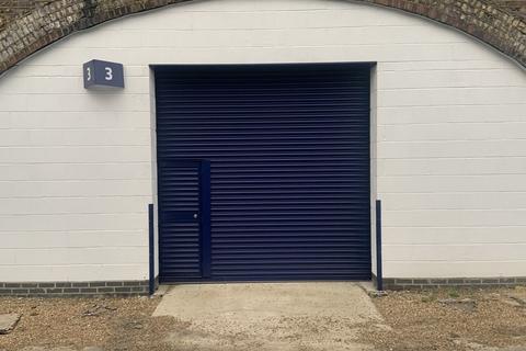 Warehouse to rent, Arch 3-5 Culvert Pl London SW11 5AY