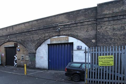 Distribution warehouse to rent, Bohemia Pl London E8 1DU