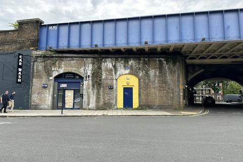Distribution warehouse to rent, Hercules Rd London SE1 7LD