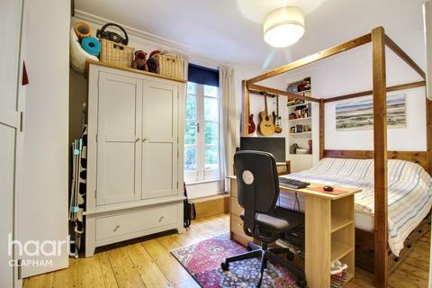 1 bedroom apartment to rent, Stockwell Park Crescent, LONDON