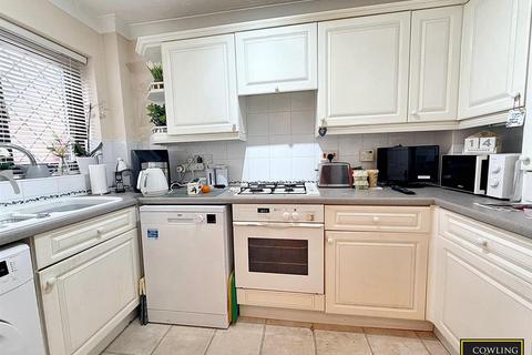 2 bedroom semi-detached house for sale, Wallace Drive, Wickford