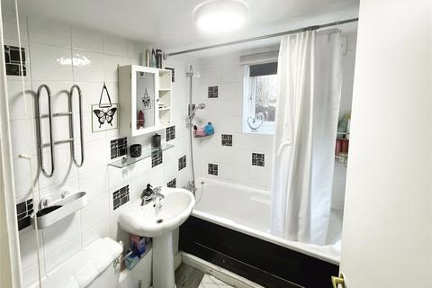 1 bedroom bungalow for sale, Atlas Croft, West Midlands WV10