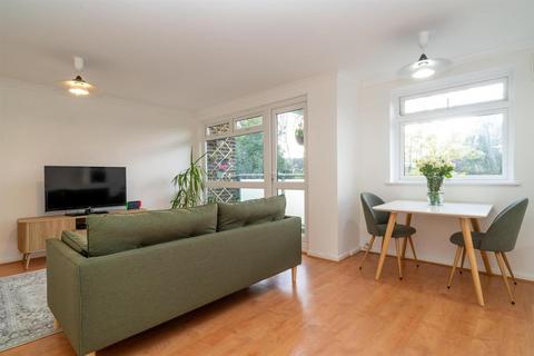 2 bedroom apartment for sale, The Reddings, Borehamwood WD6