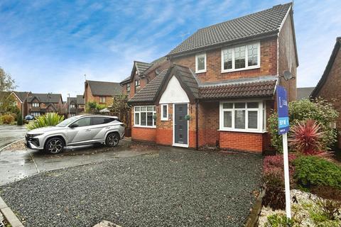 4 bedroom detached house for sale, Laburnum Close, Bedworth, Warwickshire