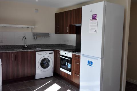 4 bedroom semi-detached house to rent, 12 Elm Walk, CV4 8NB