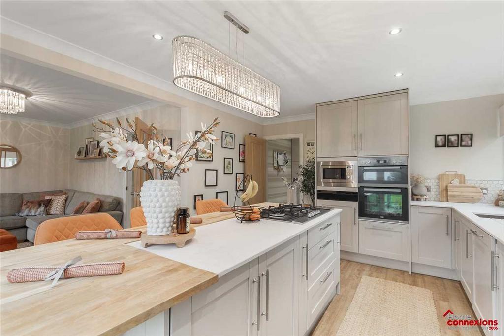 Kitchen Area (2)