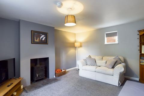 2 bedroom end of terrace house to rent, High Street, Astcote, NN12
