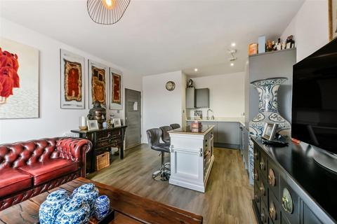 2 bedroom apartment for sale, Southgate, Chichester