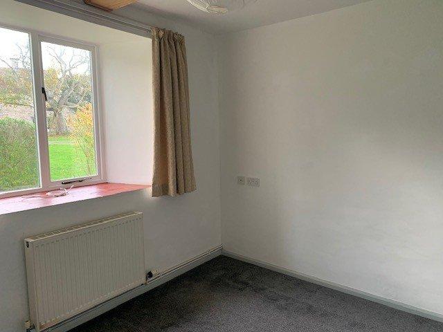Dining/Bedroom 3