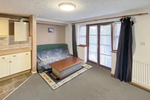 1 bedroom flat for sale, Gledwood Drive, Hayes UB4