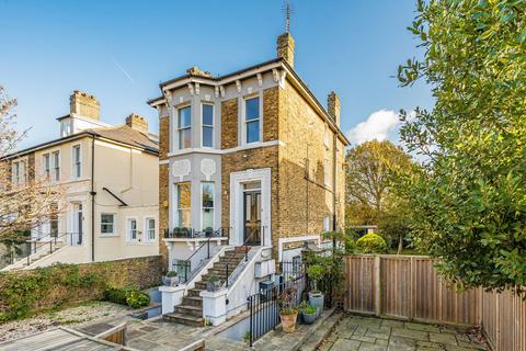 3 bedroom maisonette for sale, Heathcote Road, St Margarets TW1