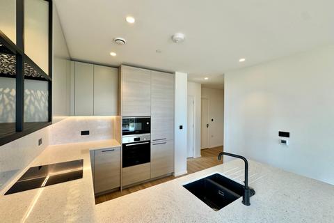 2 bedroom flat to rent, 5 Hemlock Street, Heron Wharf E14