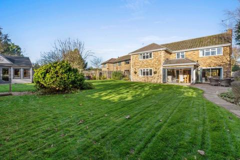 undefined, Birchwood Chase, High Wycombe HP15