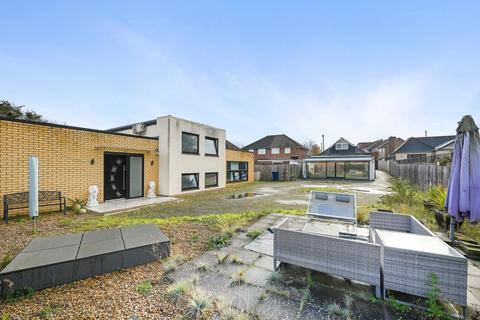undefined, Ferrymead Avenue, Greenford