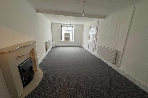 2 bedroom end of terrace house to rent, Broad Street, Dowlais, CF48