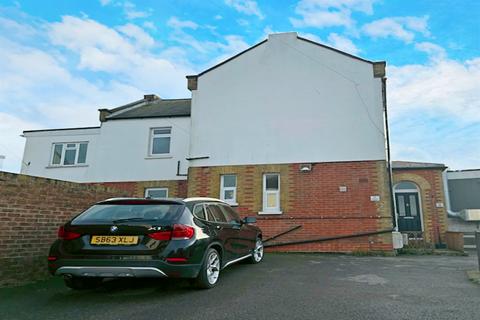 3 bedroom flat to rent, Admiralty Road, Bognor Regis, PO22