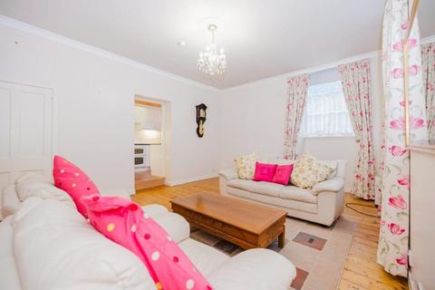 undefined, 0324L Duddingston House Courtyard, Edinburgh, EH15 1JG