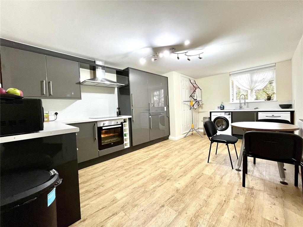 Communal Kitchen