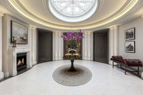 2 bedroom penthouse for sale, Grosvenor Square, London W1K