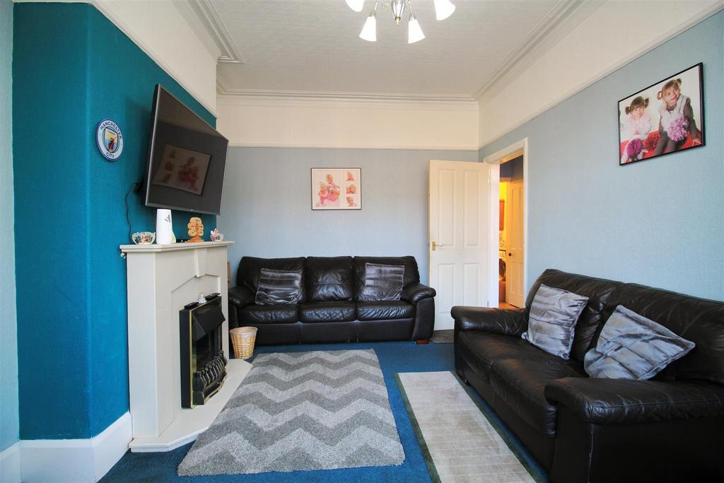 Lounge...jpg