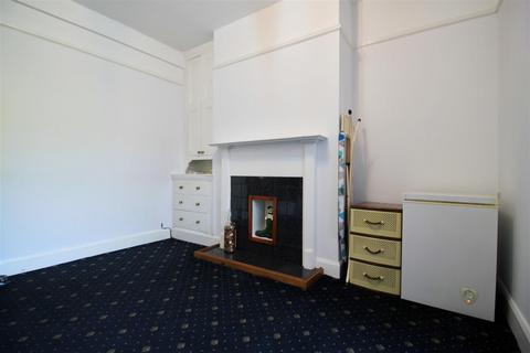 undefined, King Street, Dukinfield SK16