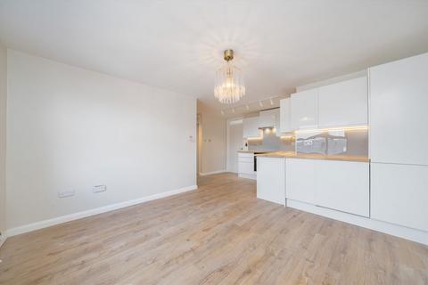 undefined, Station Road, Hampton TW12