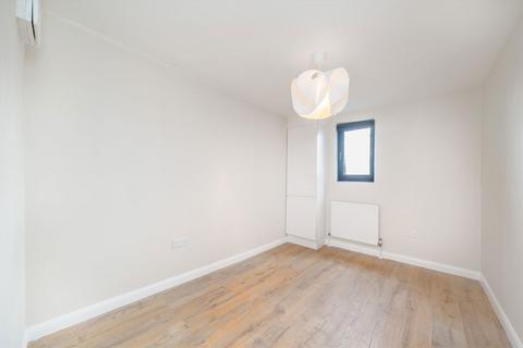 undefined, Station Road, Hampton TW12