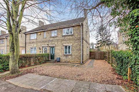 4 bedroom semi-detached house to rent, New Street, Cambridge