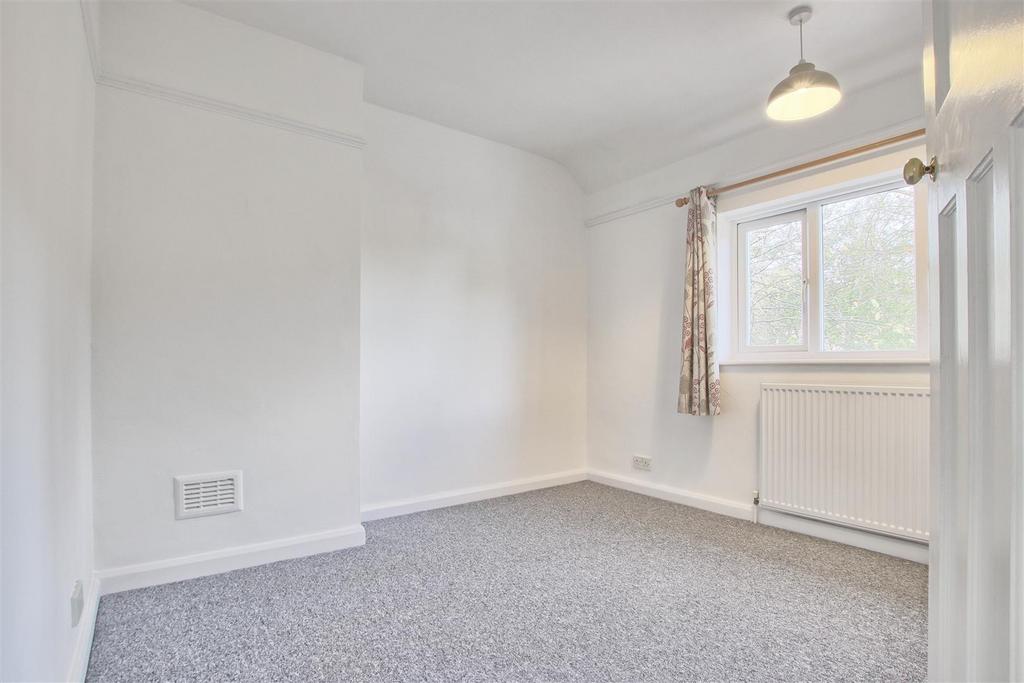 Bedroom 2 1.jpg