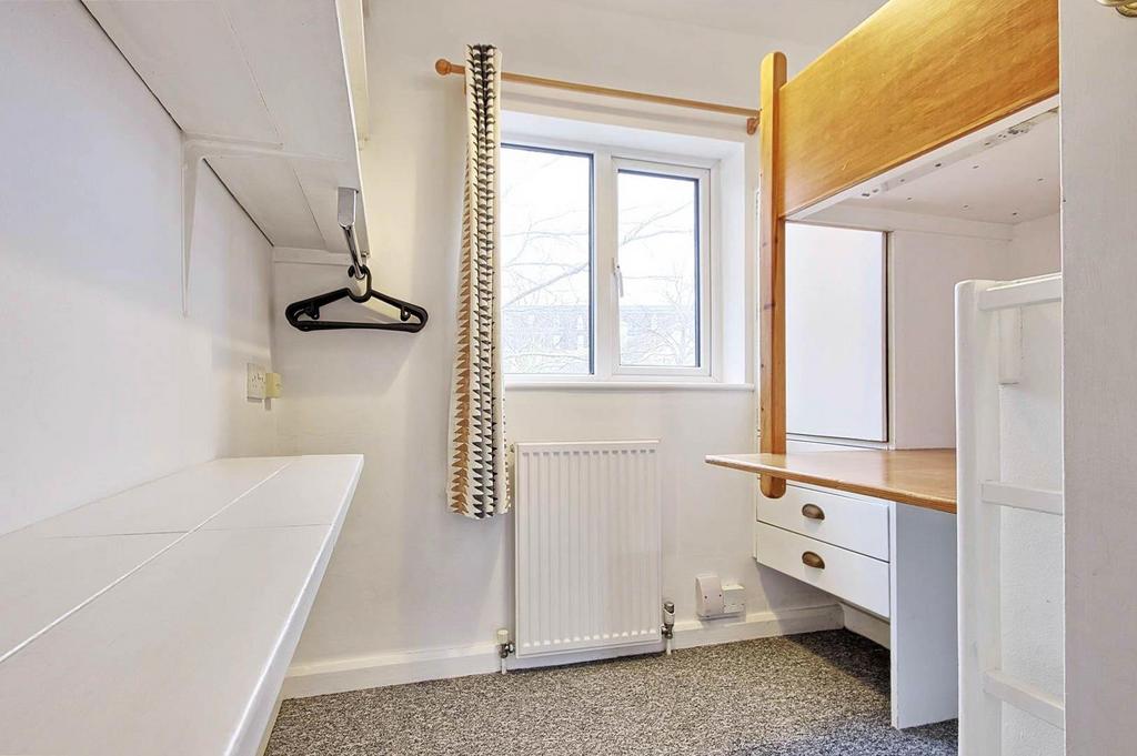 Bedroom 4.jpg