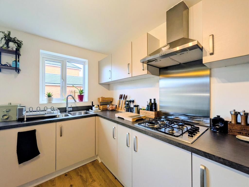 Kitchen 4