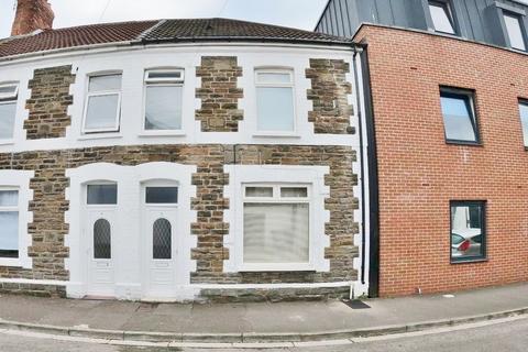 4 bedroom terraced house to rent, Cardiff CF24