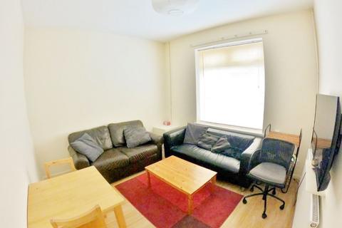 4 bedroom terraced house to rent, Cardiff CF24